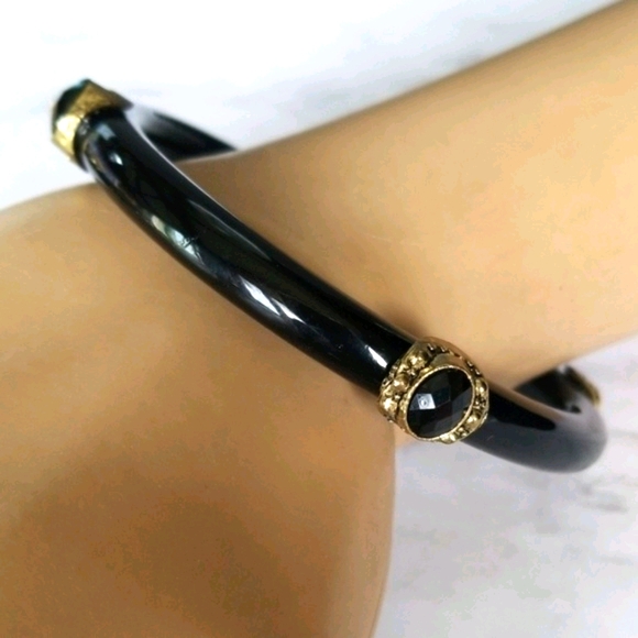 Vintage Black Lucite Crystal Bangle Bracelet - Picture 5 of 12